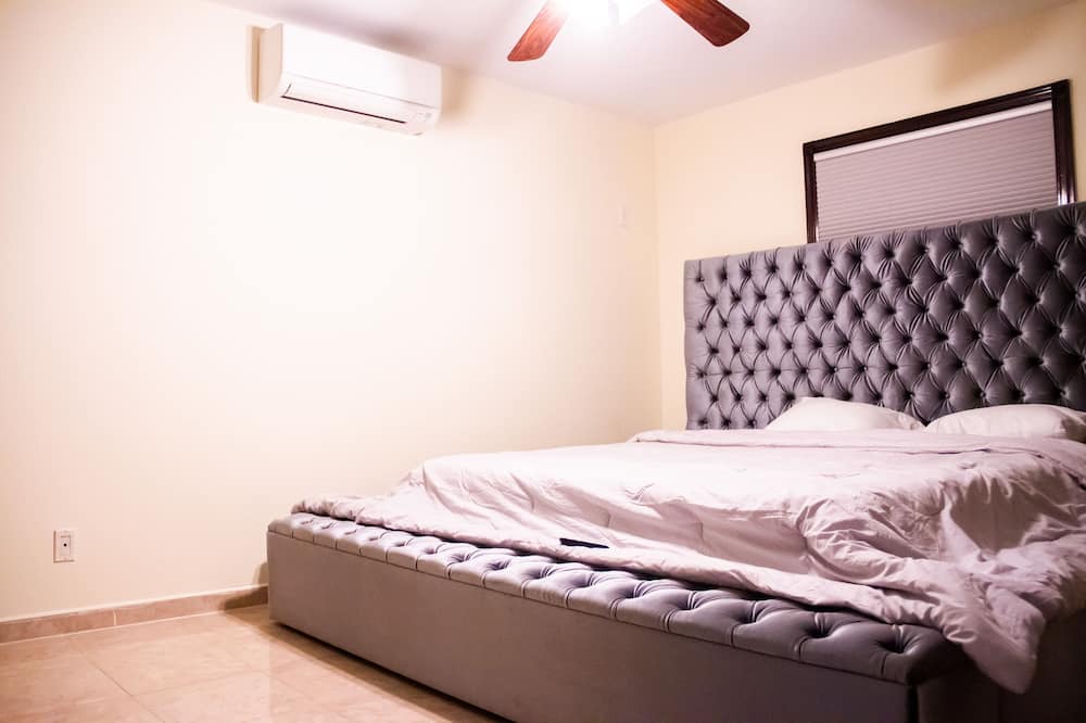 Photo of Bedroom in Bergen Beach