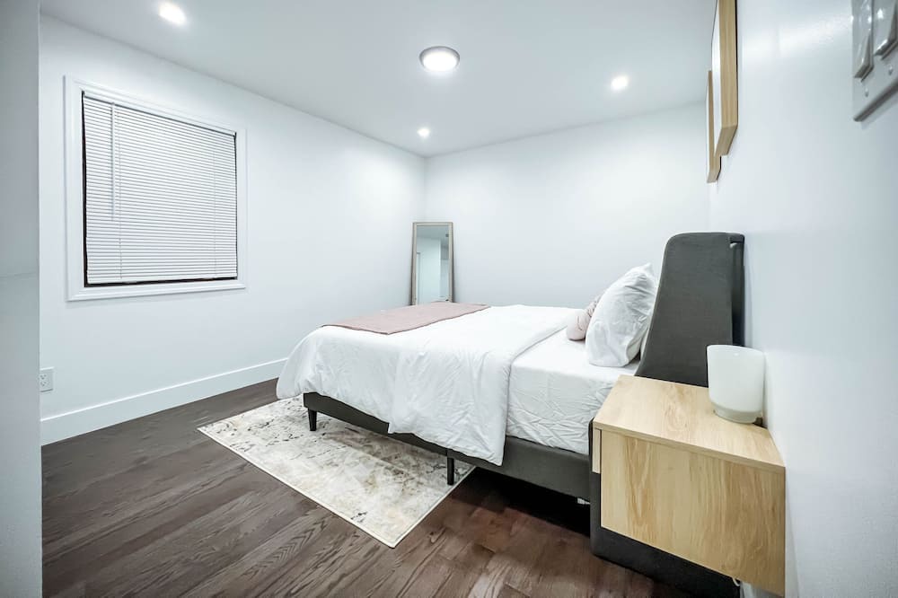 Photo of Bedroom in Queens