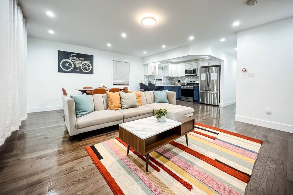 Photo of Livingroom in Queens