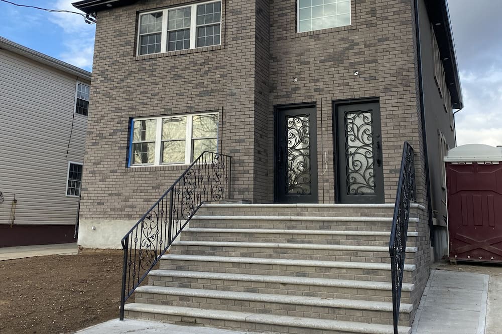 Photo of Outdoor in Queens