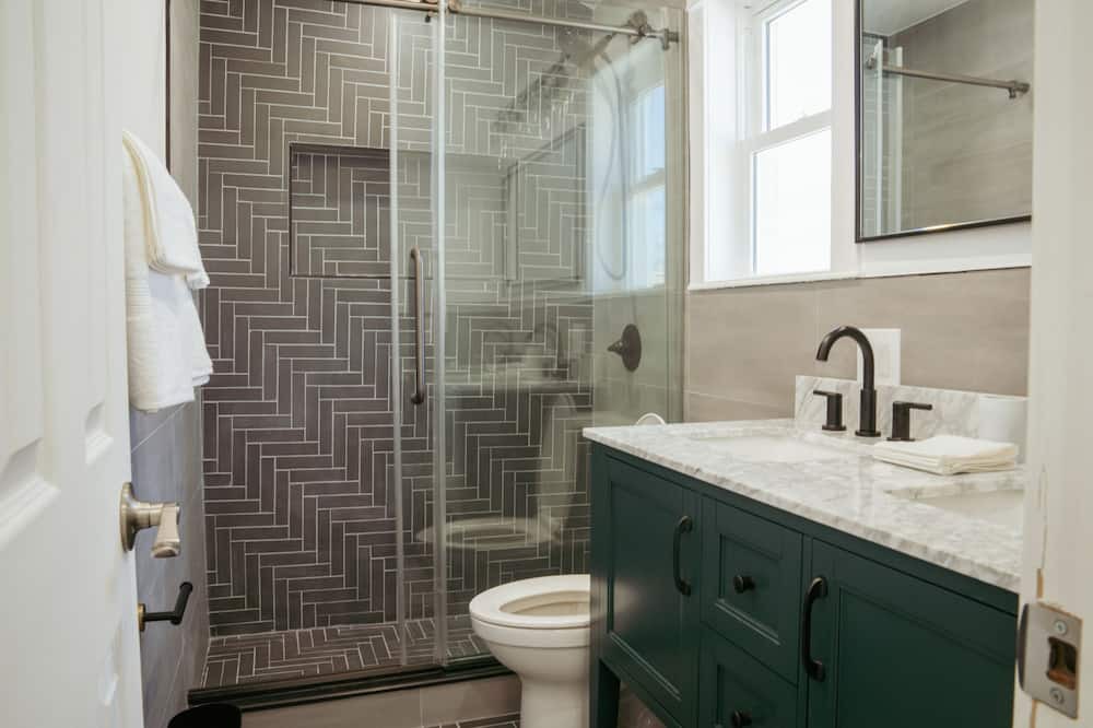 Photo of Bathroom in Queens
