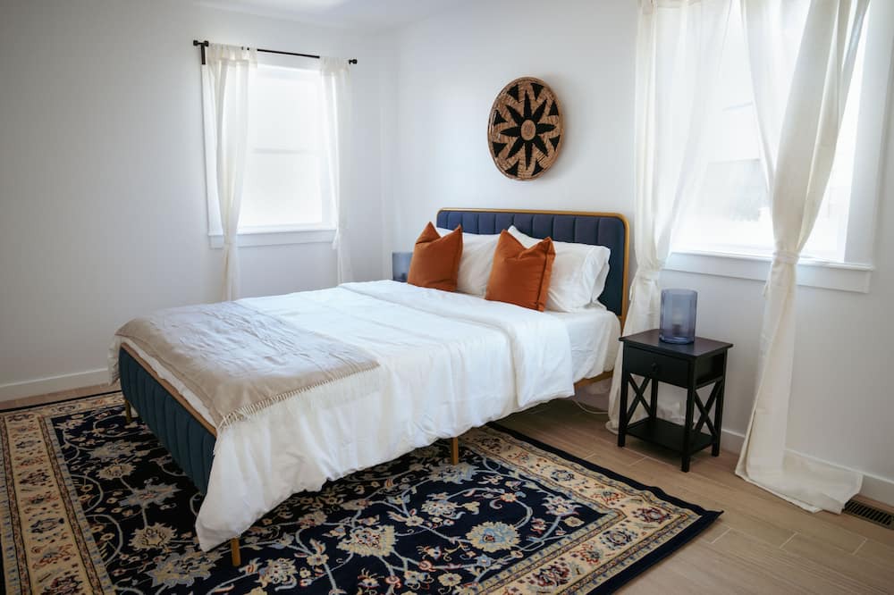 Photo of Bedroom in Queens