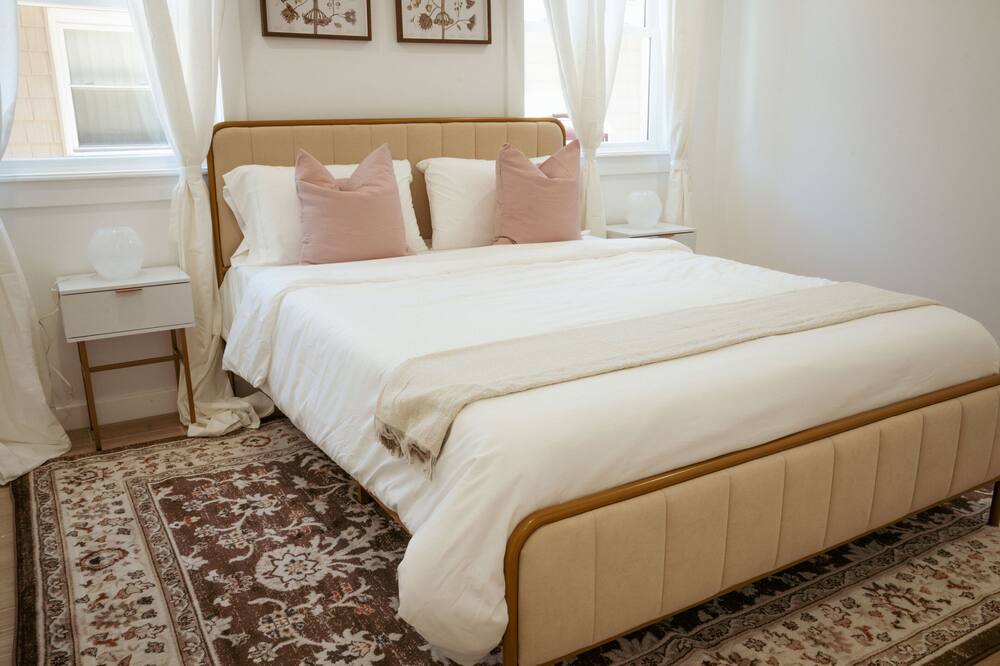 Photo of Bedroom in Queens