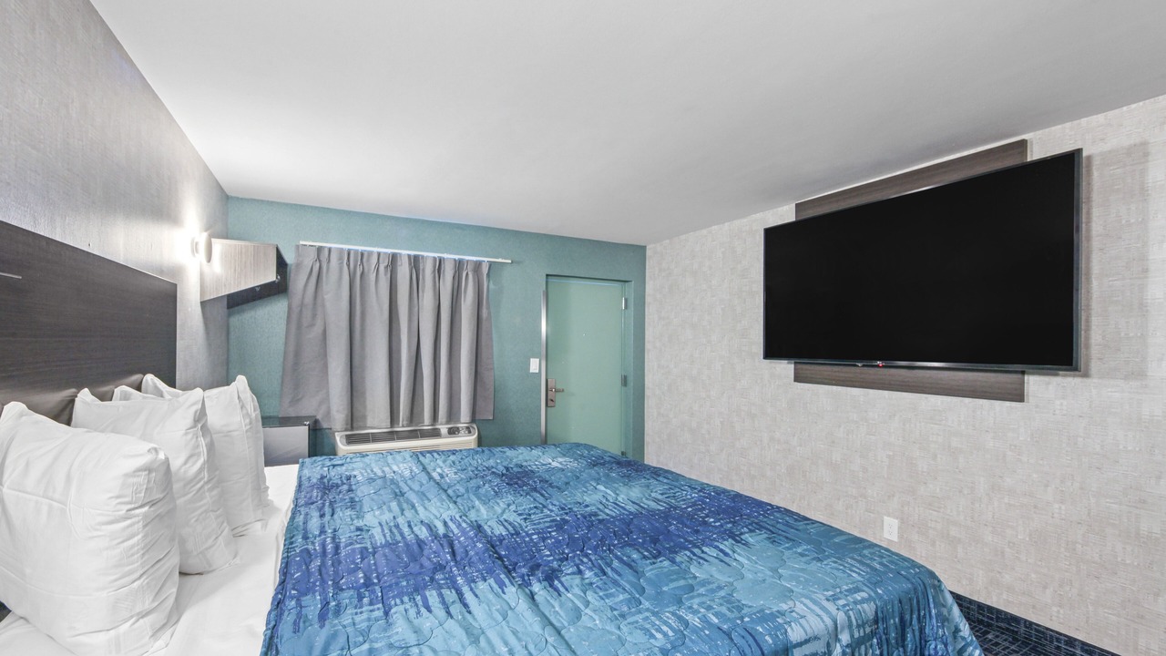 Photo of Bedroom in Baychester
