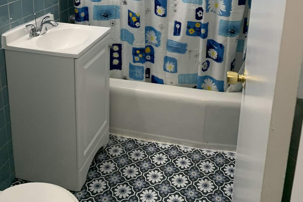 Photo of Bathroom in Queens