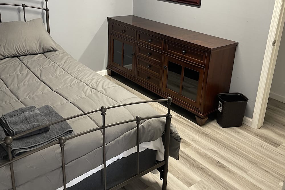 Photo of Bedroom in Prince's Bay