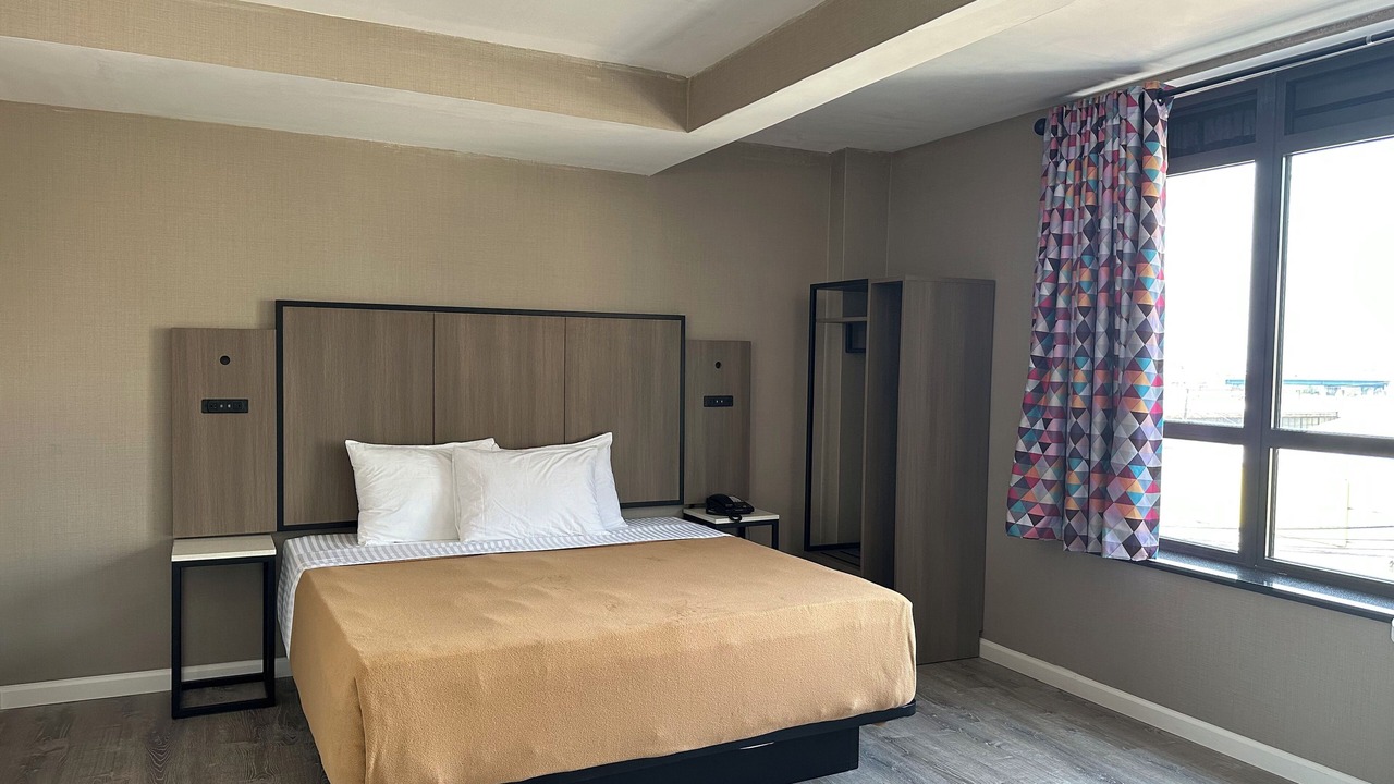 Photo of Bedroom in Flushing Chinatown