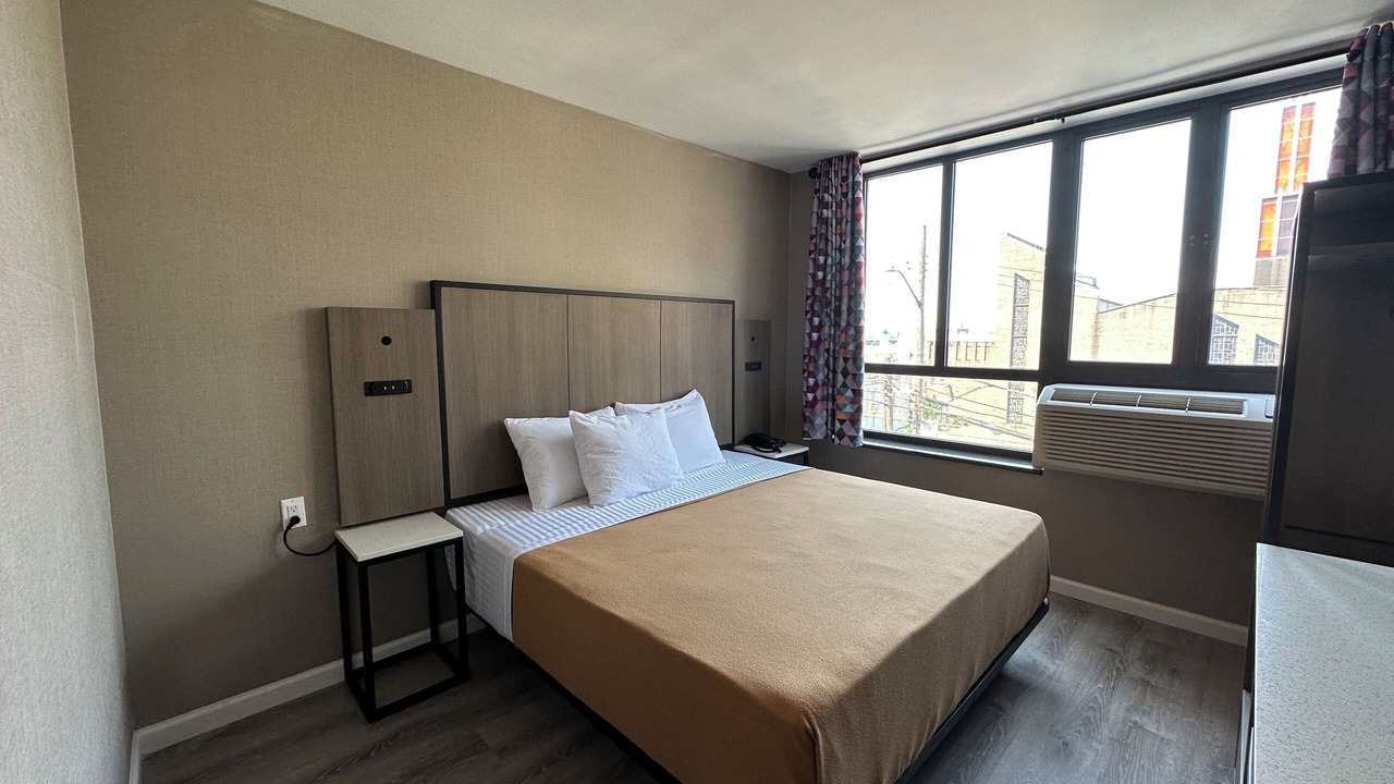 Photo of Bedroom in Flushing Chinatown