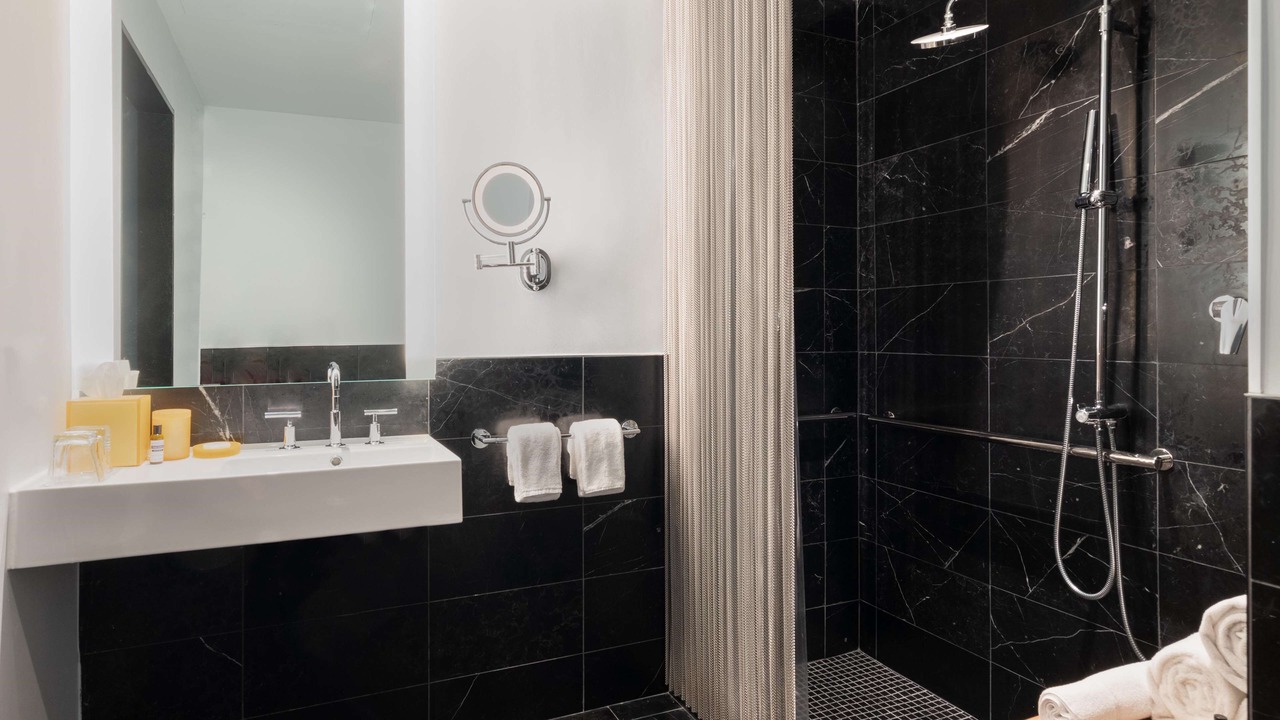 Photo of Bathroom in Union Square