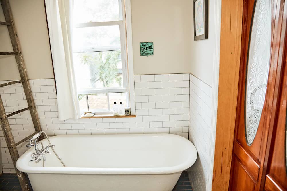 Photo of Bathroom in Queens