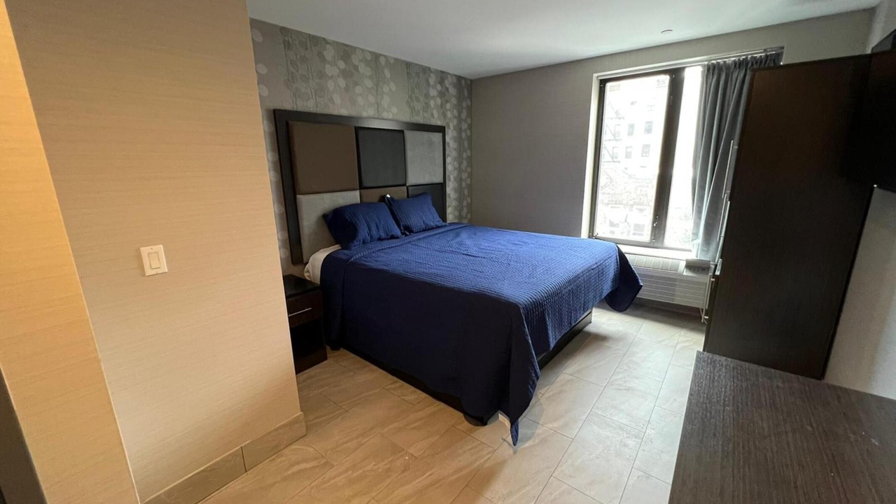 Photo of Bedroom in Soundview