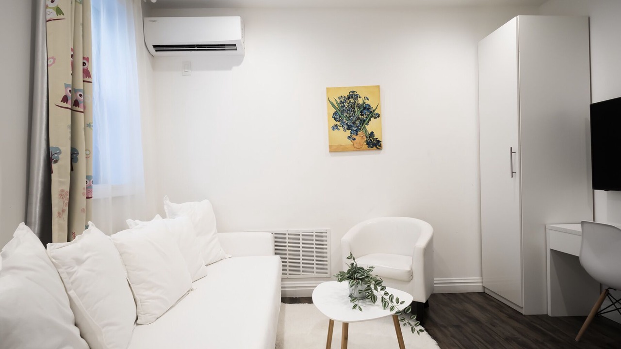 Photo of Livingroom in East Flushing