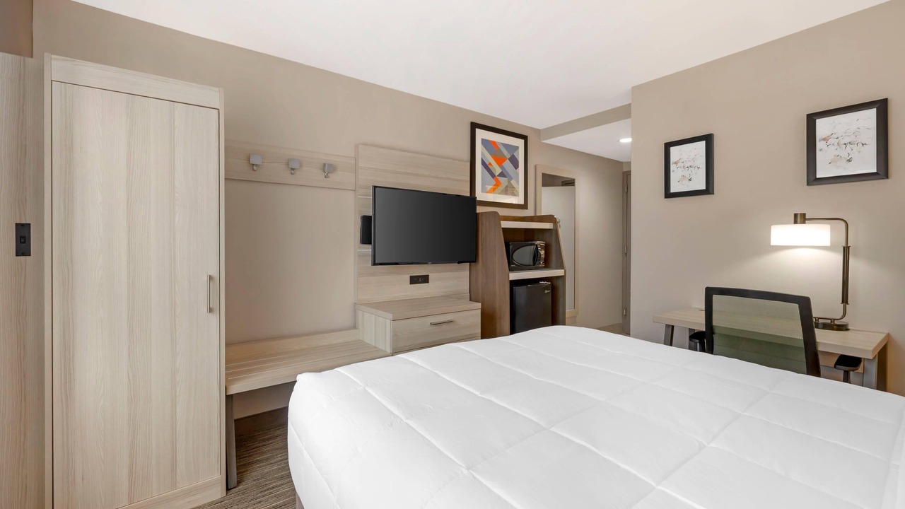 Photo of Bedroom in Travis - Chelsea