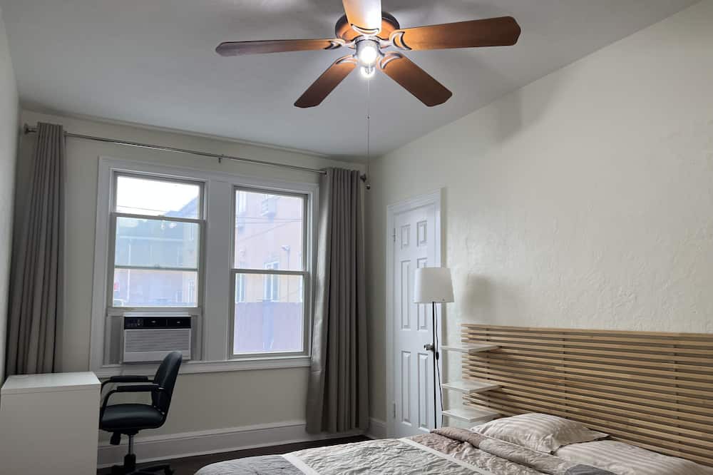 Photo of Bedroom in Queens