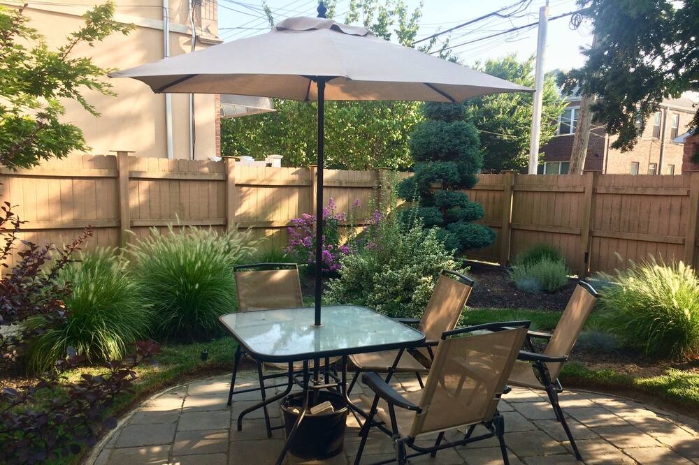 Photo of Patio Balcony in Queens
