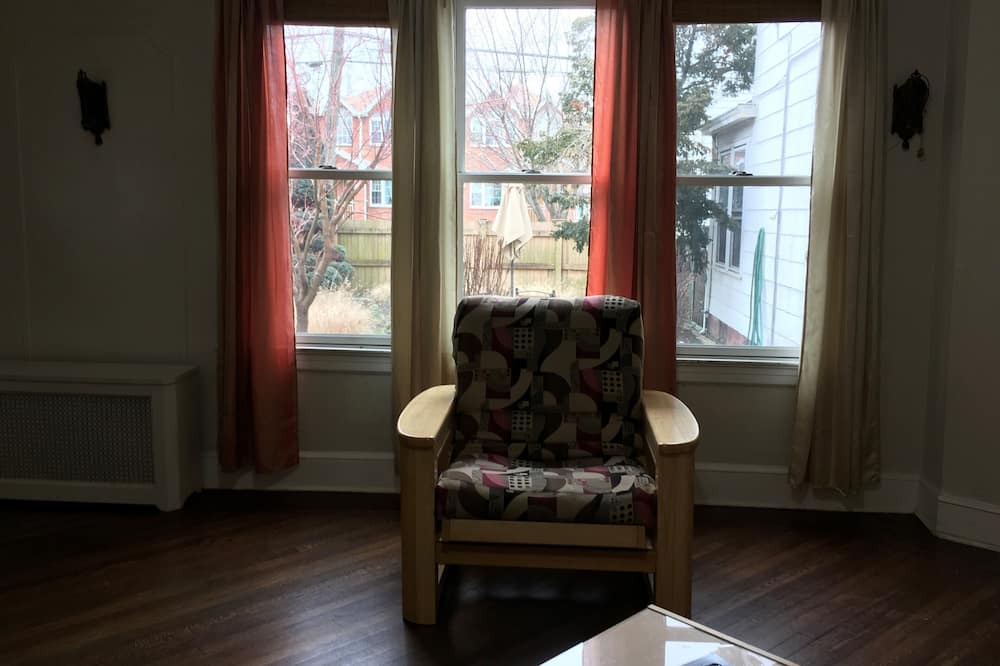 Photo of Bedroom in Queens