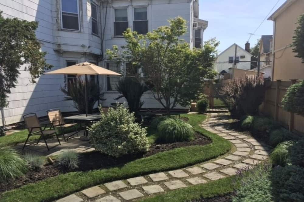 Photo of Outdoor in Queens