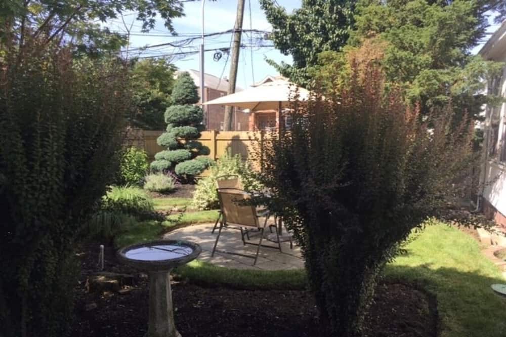 Photo of Outdoor in Queens