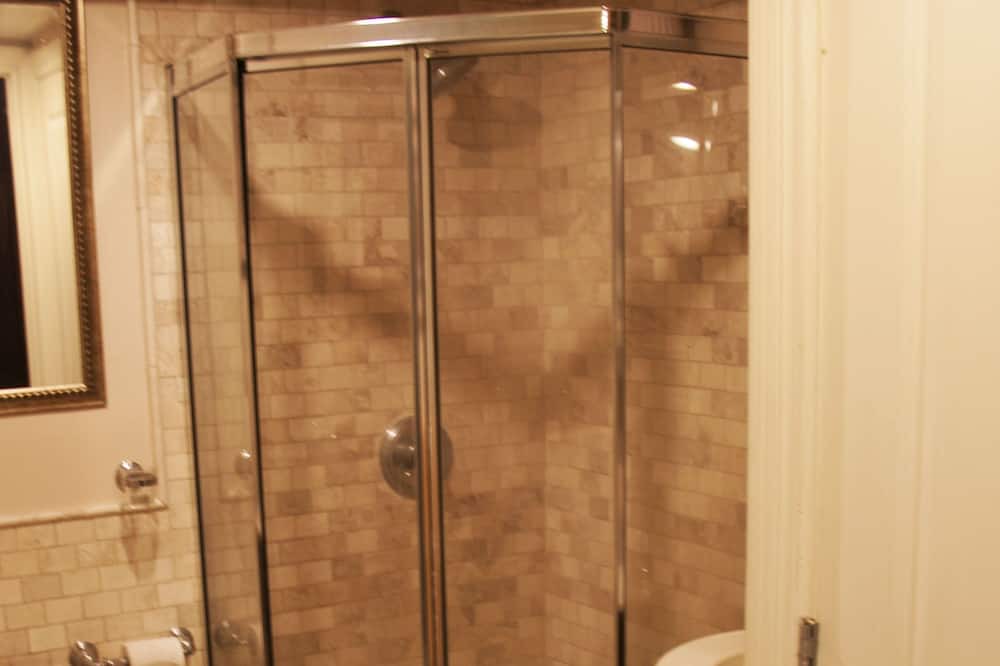 Photo of Bathroom in Park Slope