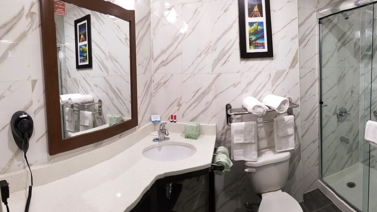 Photo of Bathroom in Flatlands