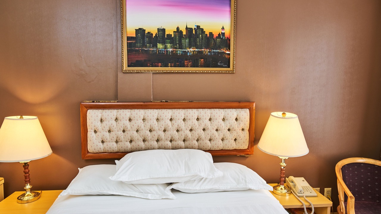 Photo of Bedroom in Flushing Chinatown
