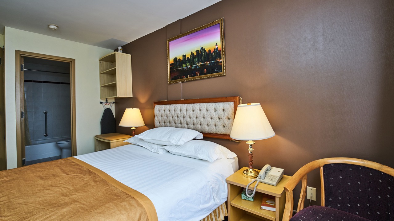 Photo of Bedroom in Flushing Chinatown