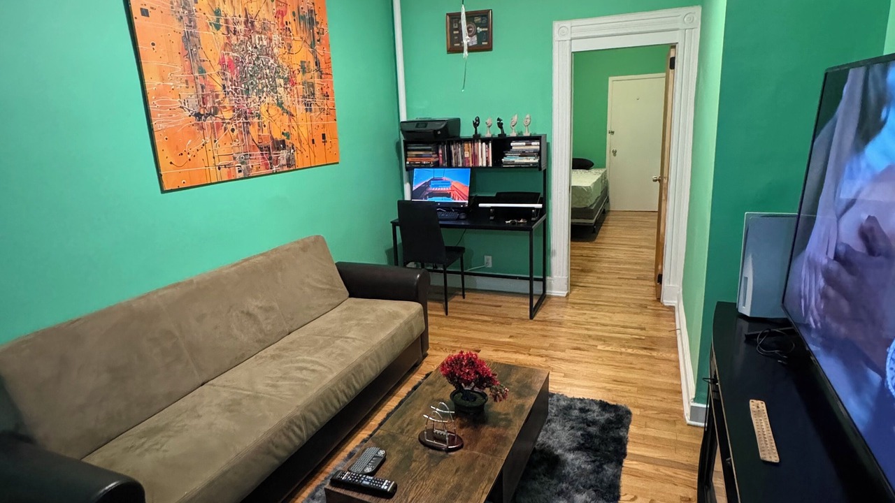 Photo of Livingroom in Queens