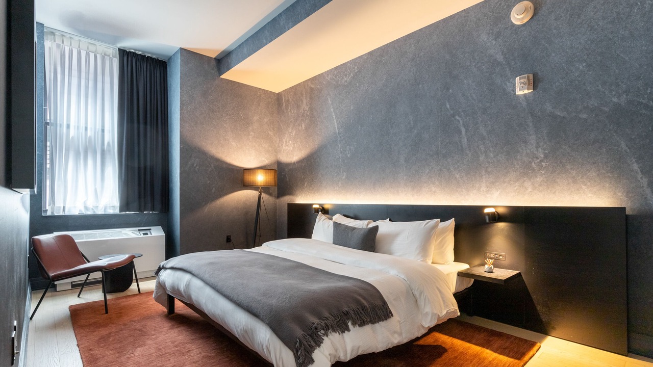 Photo of Bedroom in Financial District