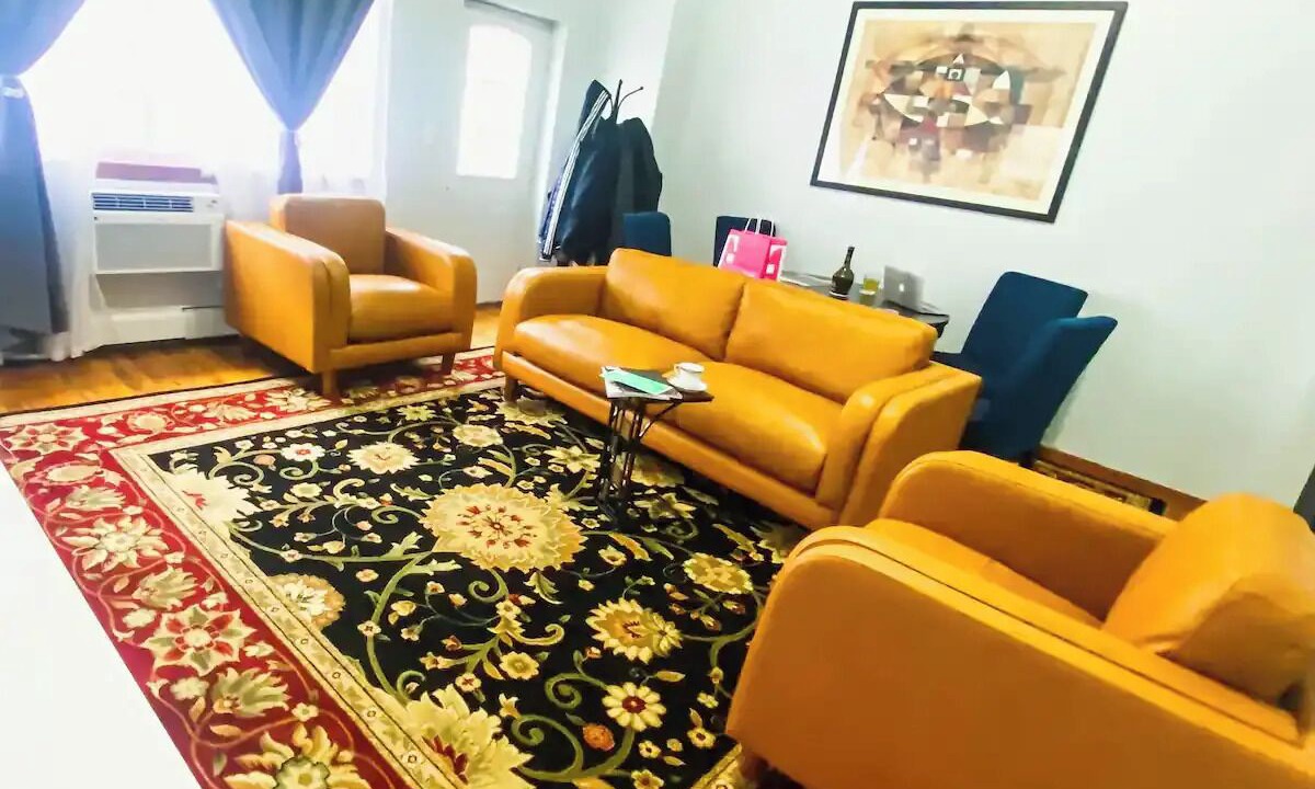 Photo of Livingroom in Mott Haven
