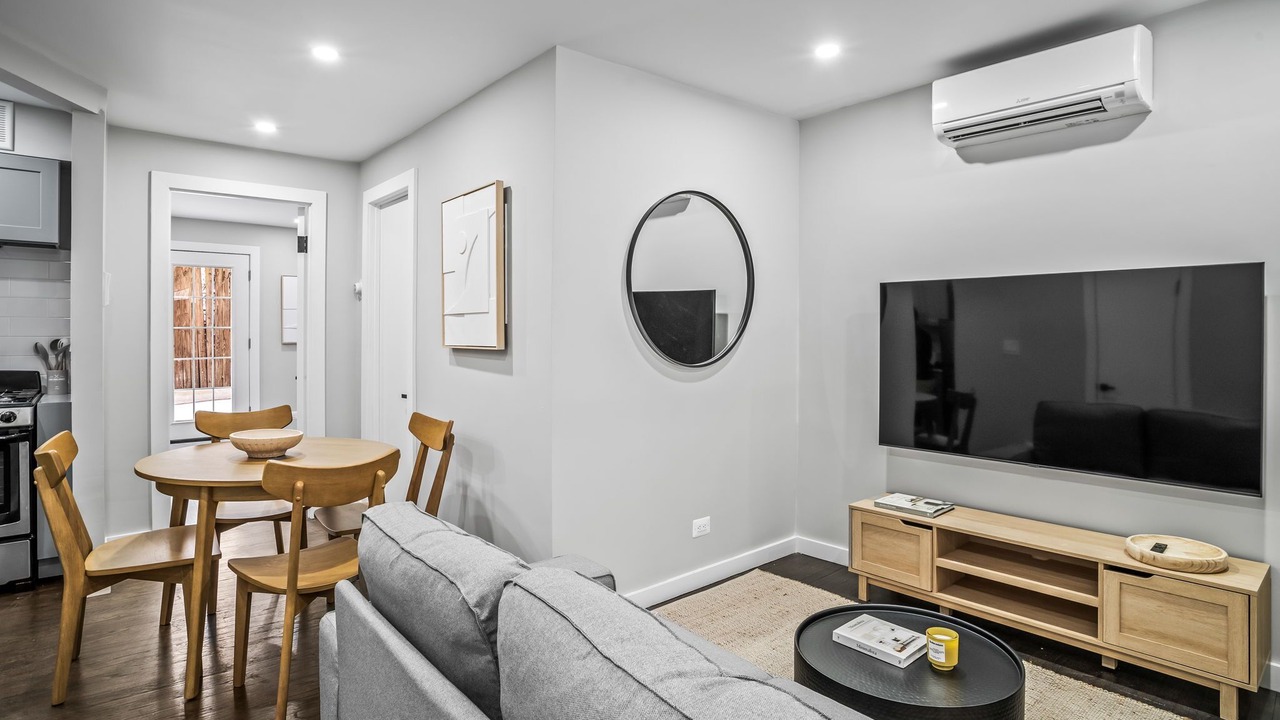 Photo of Livingroom in Ukrainian Village