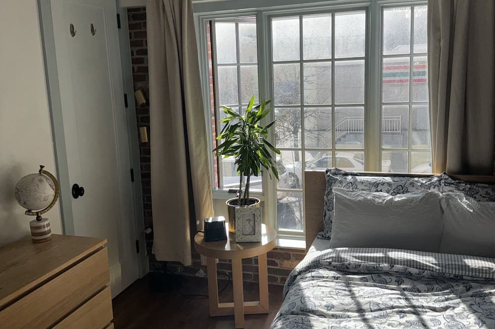 Photo of Bedroom in Bedford-Stuyvesant