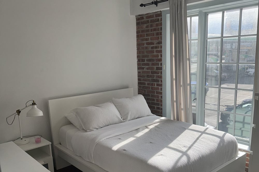 Photo of Bedroom in Bedford-Stuyvesant