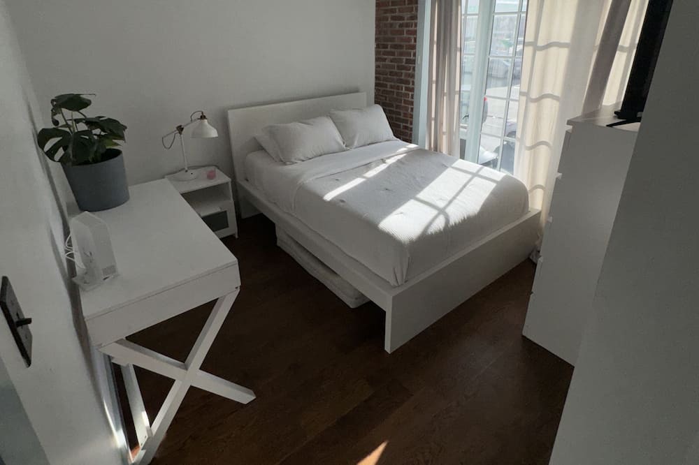 Photo of Bedroom in Bedford-Stuyvesant