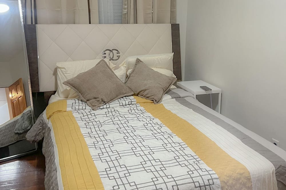 Photo of Bedroom in Queens