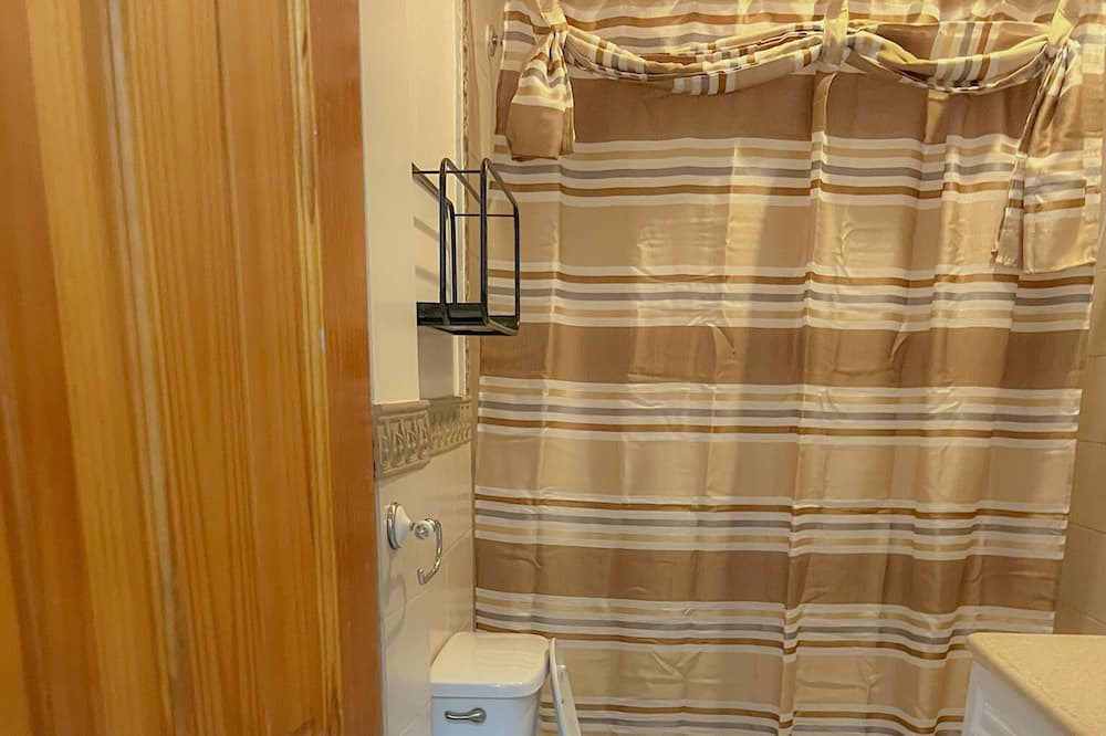 Photo of Bathroom in Queens