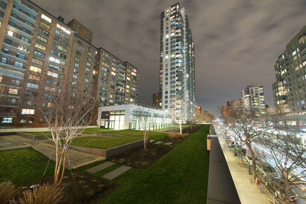 Photo of Outdoor in Manhattan Valley