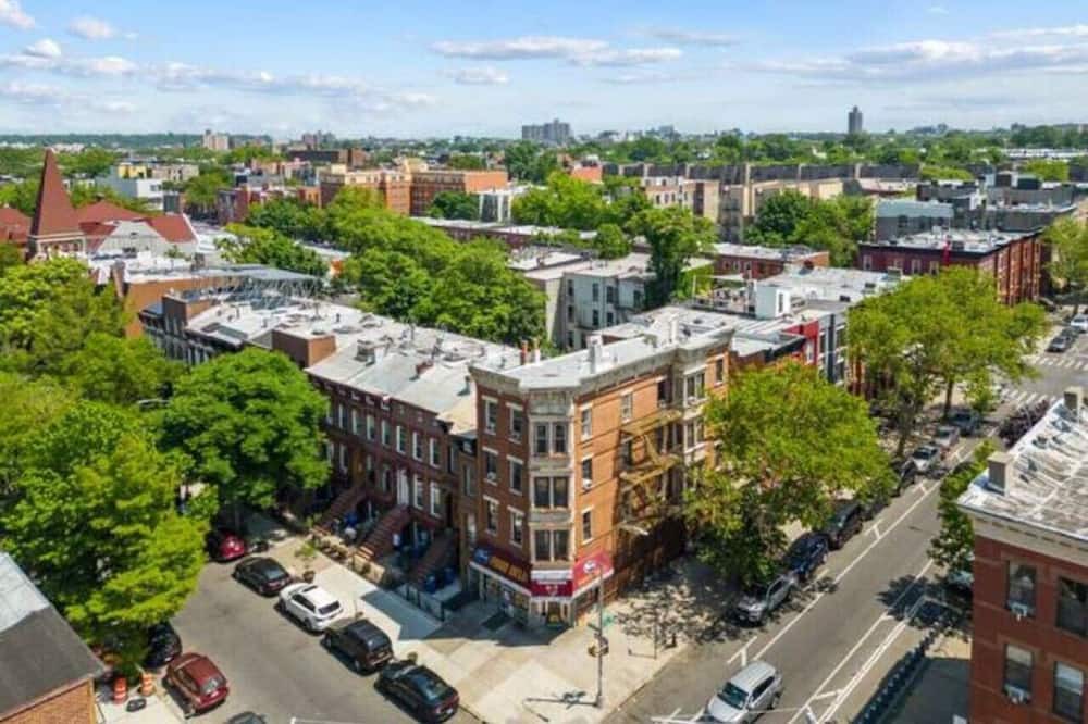 Photo of Others in Bedford-Stuyvesant