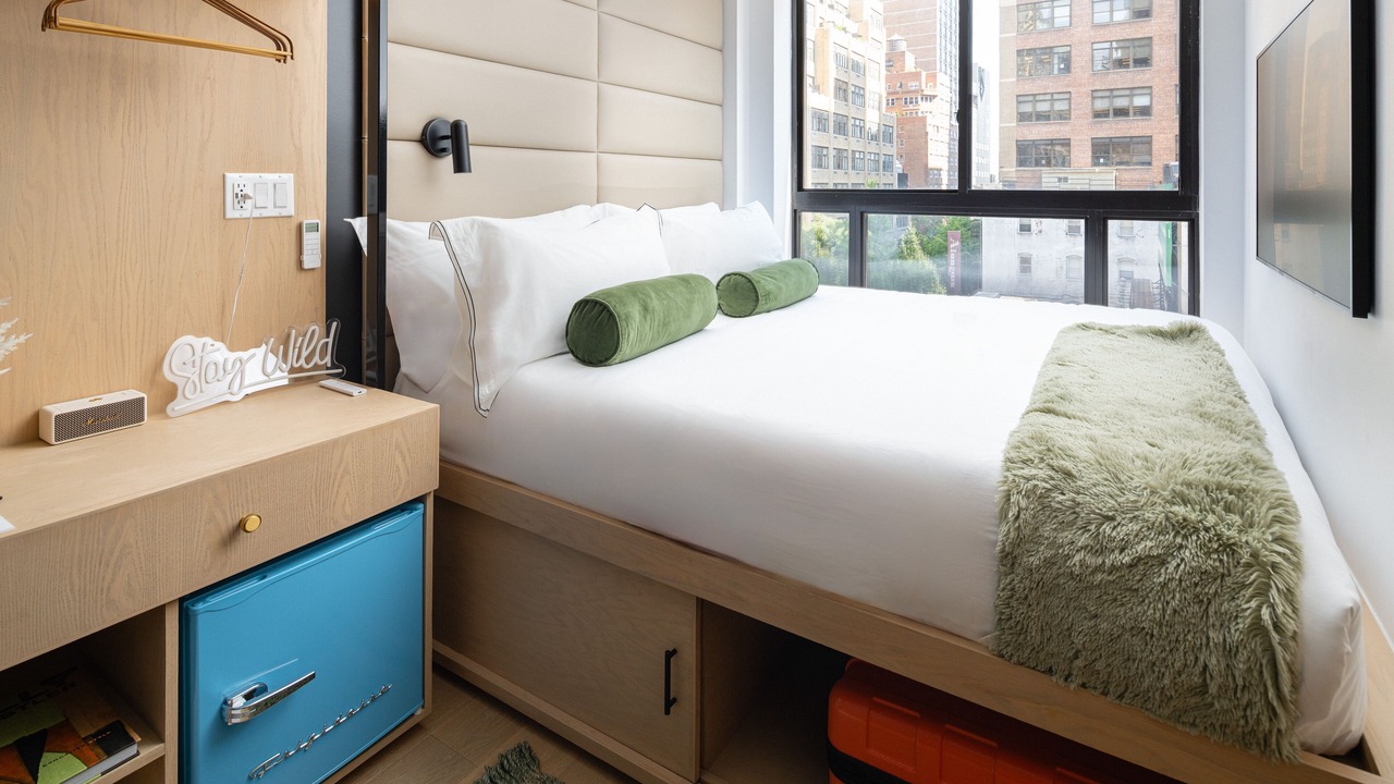 Photo of Bedroom in Midtown East