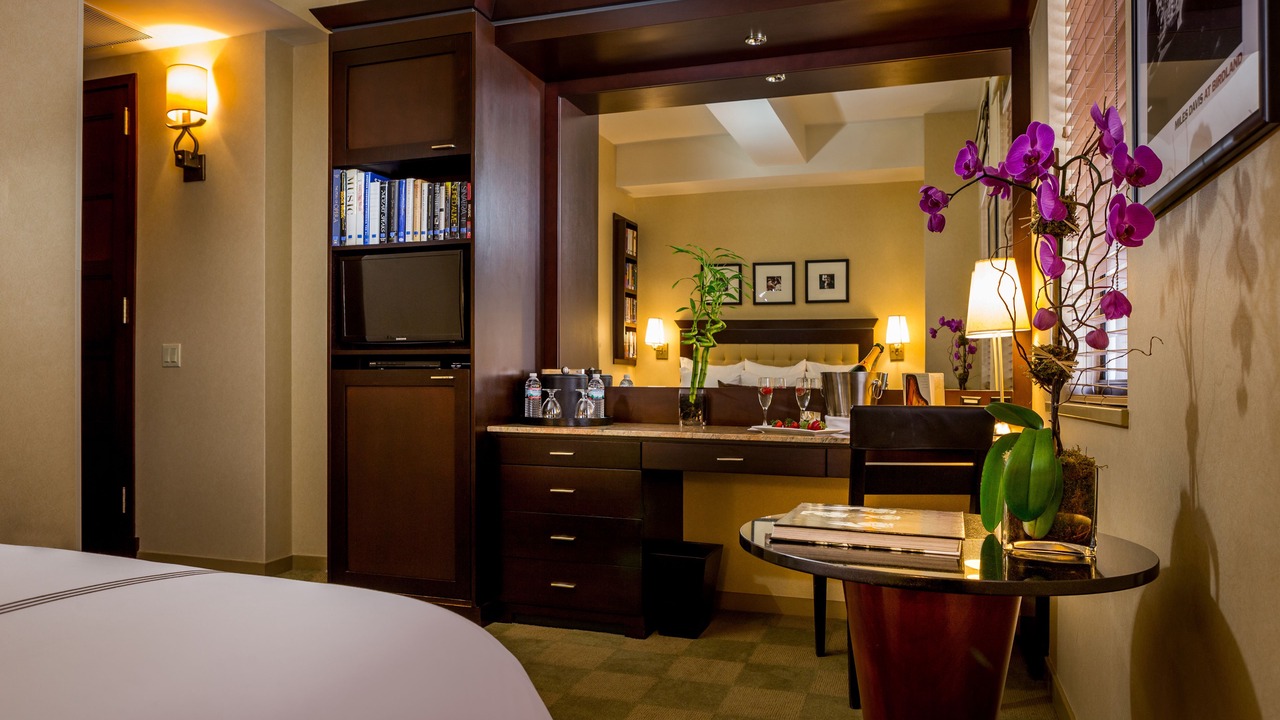 Photo of Bedroom in Midtown East