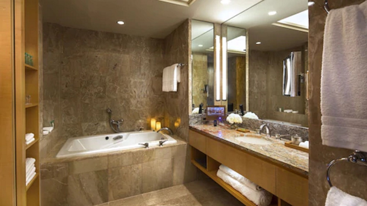Photo of Bathroom in Central Park South