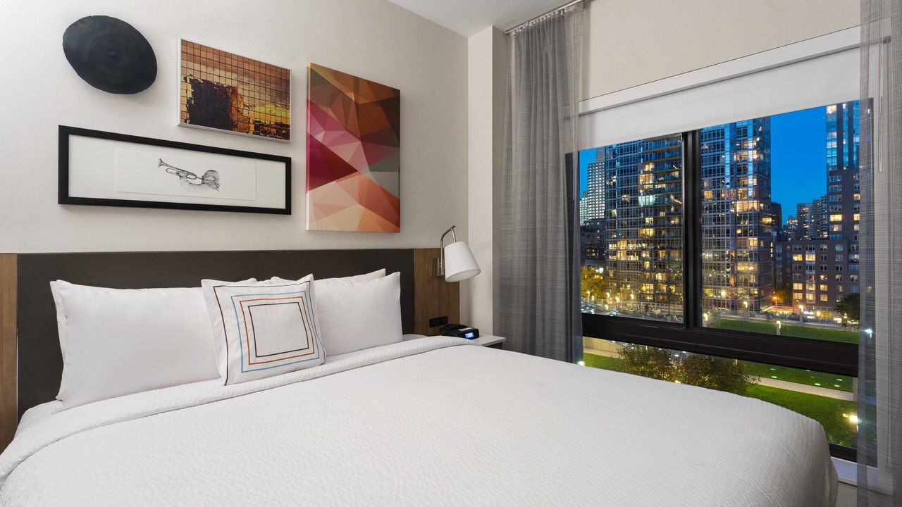 Photo of Bedroom in Lincoln Square