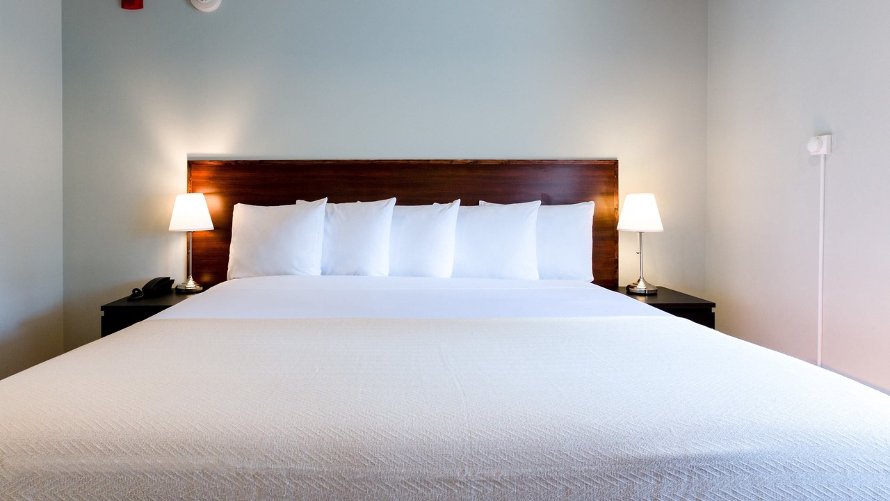 Photo of Bedroom in Hunters Point