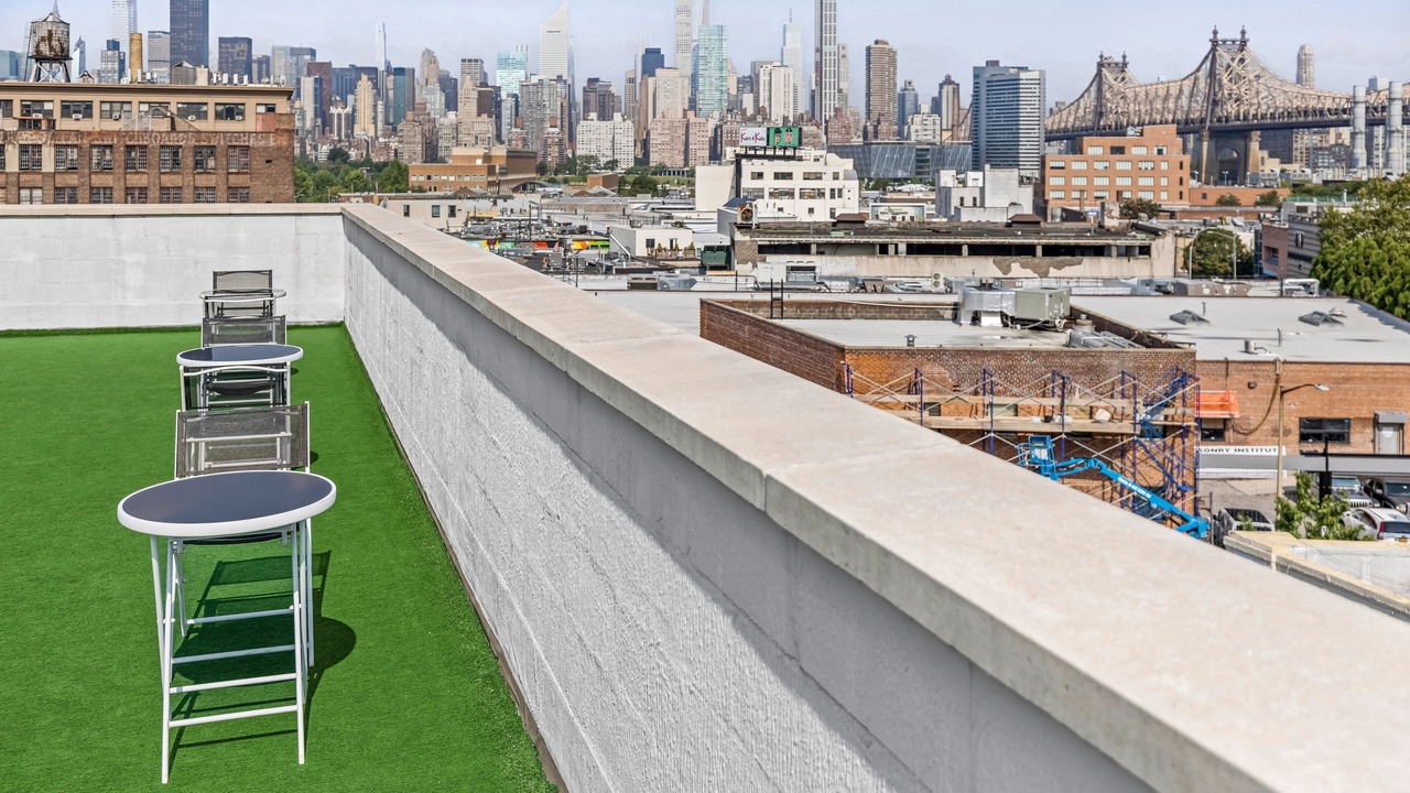 Photo of Patio Balcony in Hunters Point