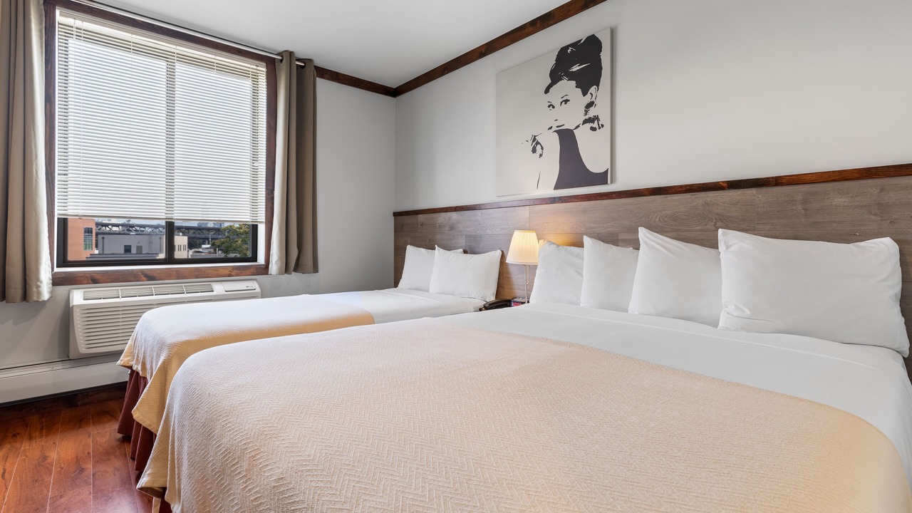 Photo of Bedroom in Hunters Point
