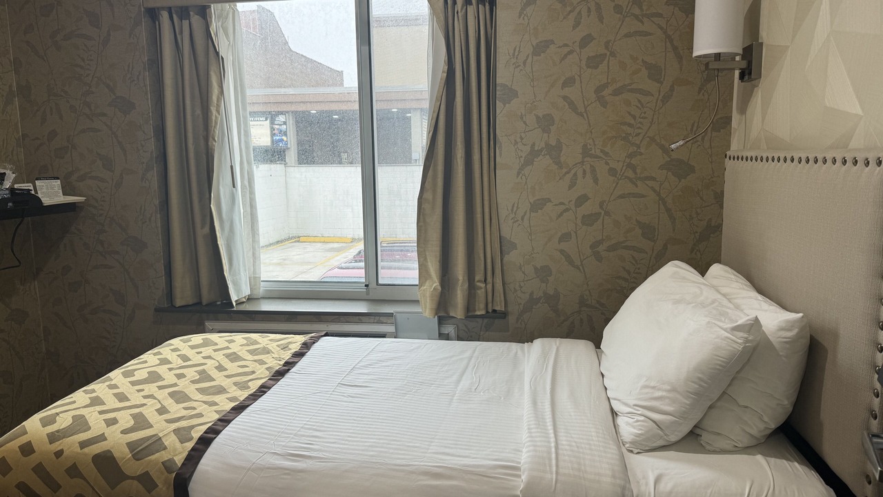 Photo of Bedroom in Queens