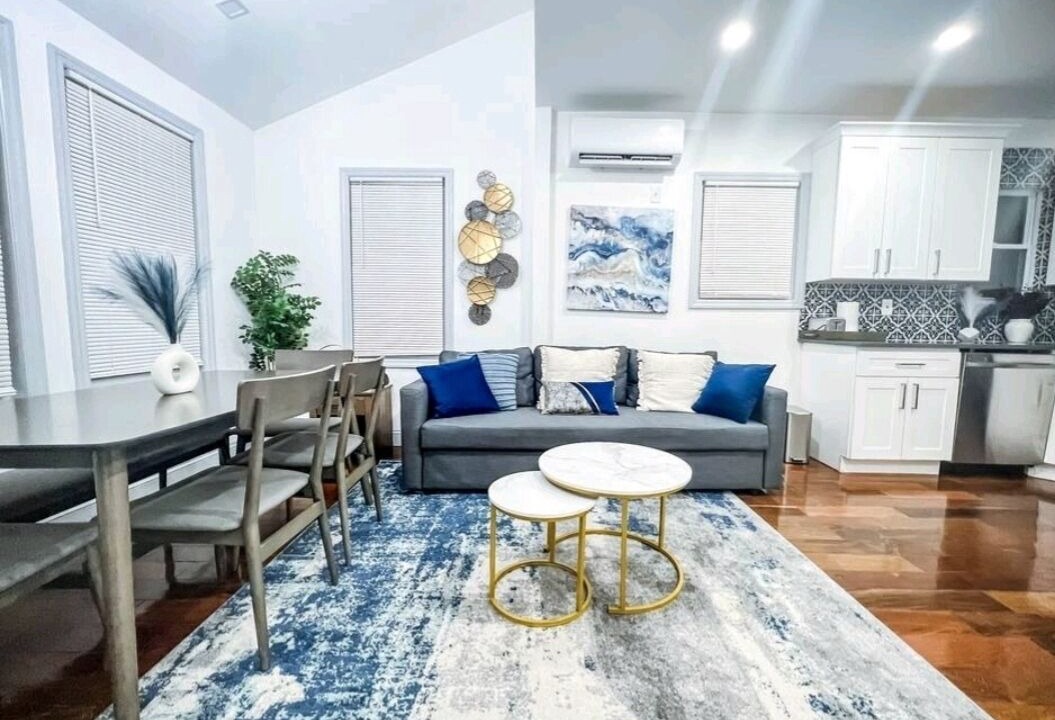 Photo of Livingroom in Queens