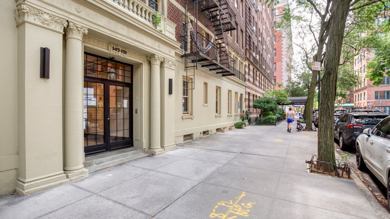 Photo of Outdoor in Brooklyn Heights