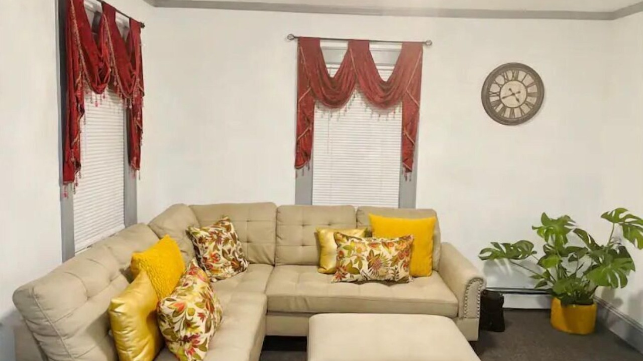 Photo of Livingroom in Queens