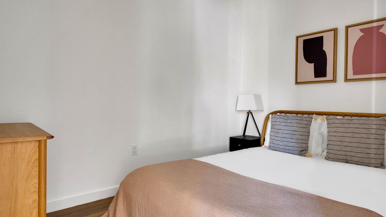 Photo of Bedroom in Manhattan Valley
