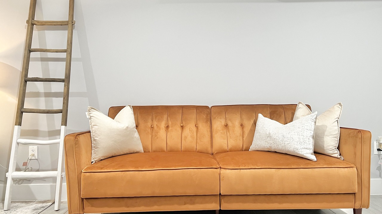 Photo of Livingroom in Mott Haven